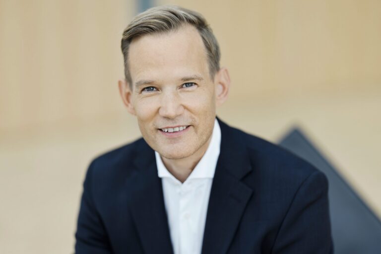 Prof. Dr. Hendrik Streeck, MdB
