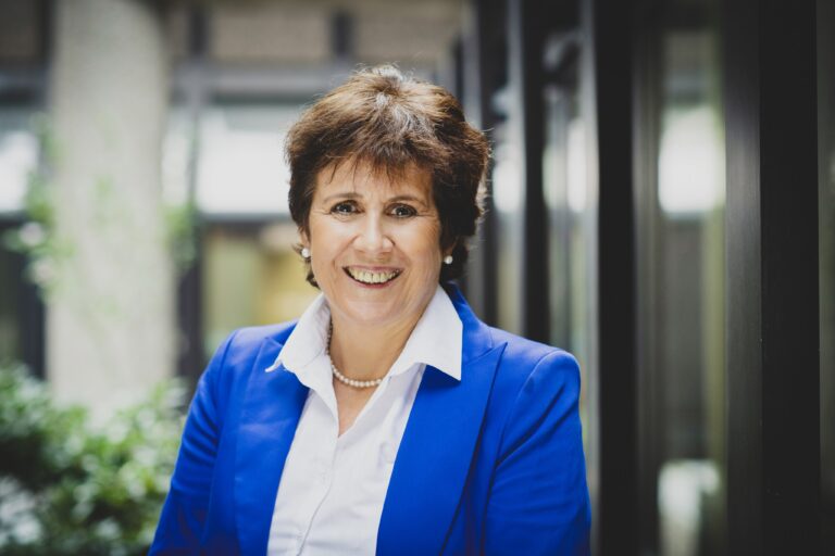 Dr. Ute Teichert